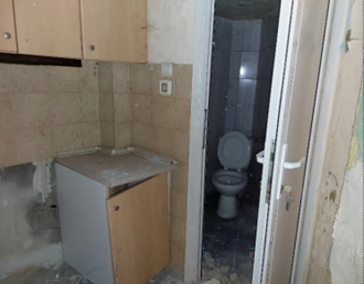 1st basement apartment of 30,41 sq.m., located in Ano Poli of Thessaloniki.